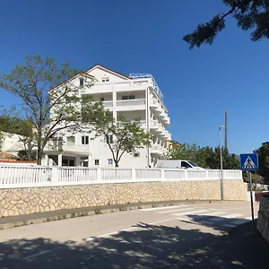 Bellevue 4* Novi Vinodolski
