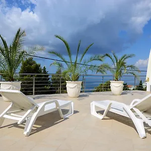 Apartmani Smiljanic *** Starigrad-Paklenica